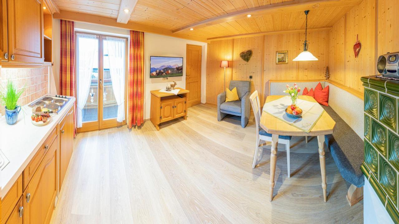 Ferienwohnungen Arnspitz Krun Ngoại thất bức ảnh